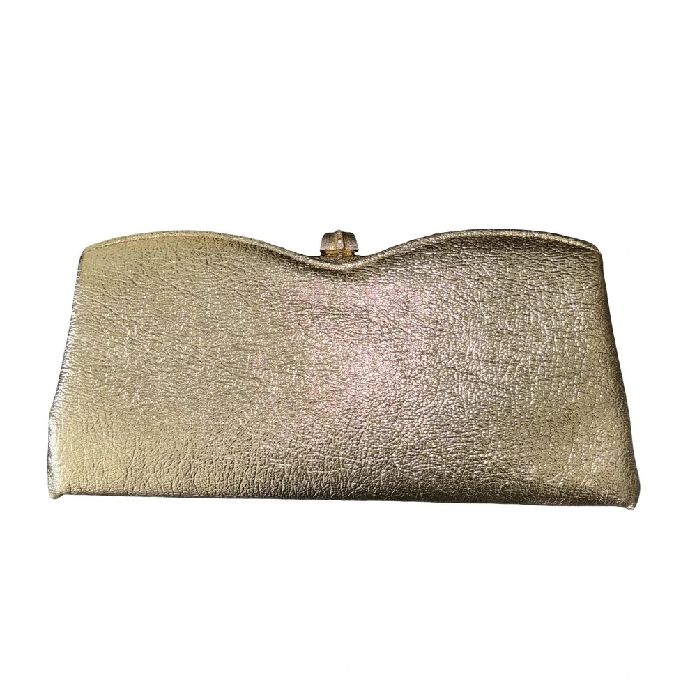 Vintage Gold Metallic Scalloped Clutch Evening Bag Rhinestone Clasp Chain Strap